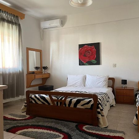 Voras Apartments Като-Лутраки Экстерьер фото