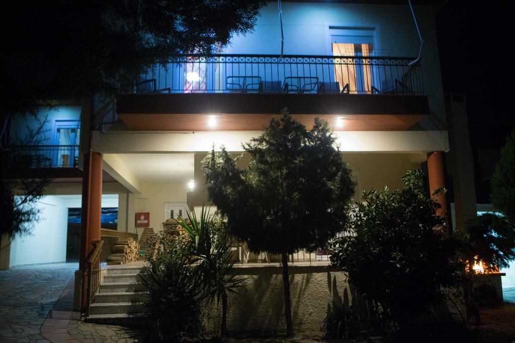 Voras Apartments Като-Лутраки Экстерьер фото